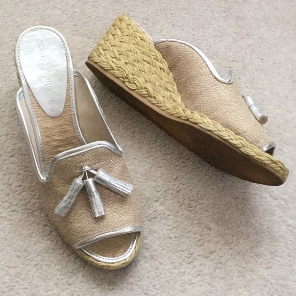 Donald J Pliner Charo Platform Wedge - Picture 2 of 6